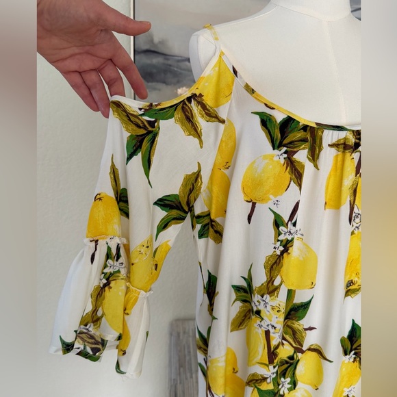 NWT SOLITAIRE SWIM Lemon Cold Shoulder Swim Coverup - Picture 2 of 16